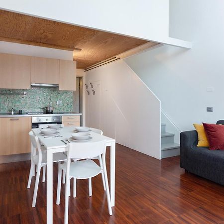米兰White And Brown Exclusive Loft With Terrace - Free Parking - M2 Station公寓 外观 照片