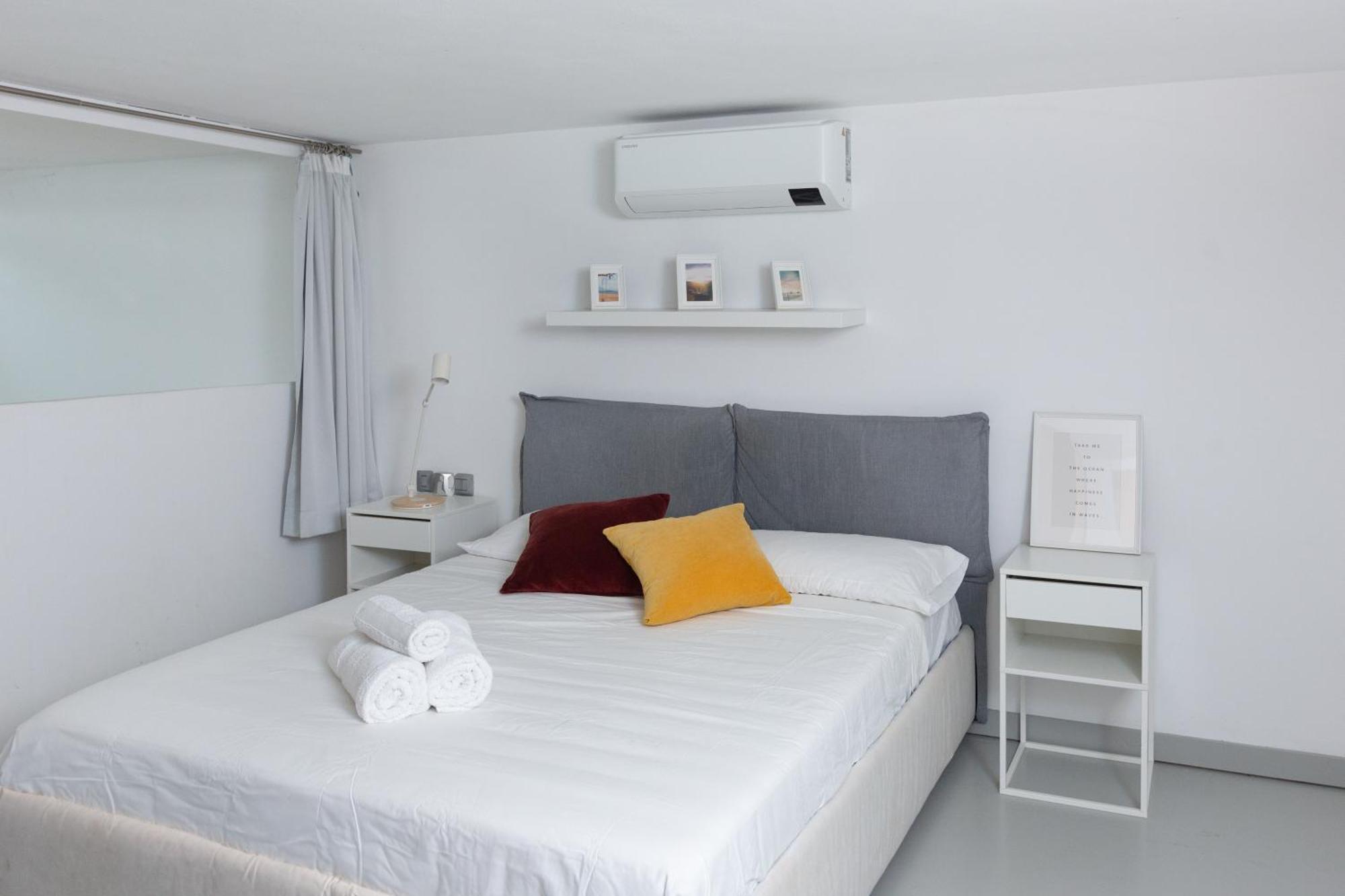 米兰White And Brown Exclusive Loft With Terrace - Free Parking - M2 Station公寓 外观 照片